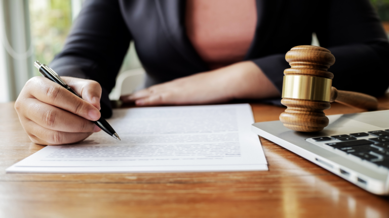 Avviso di accertamento nullo se manca la motivazione